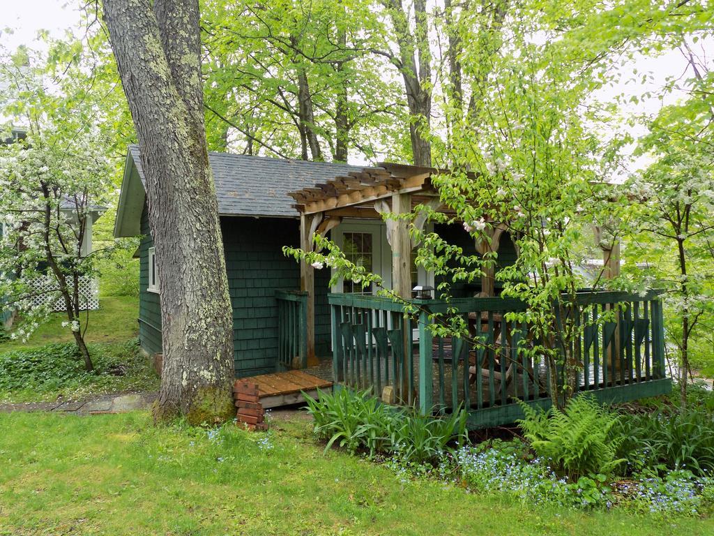 Wilderness Inn Bed And Breakfast North Woodstock Exterior photo
